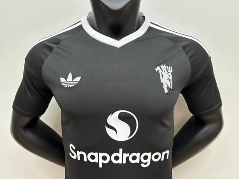 Manchester United 24/25 Training Jersey