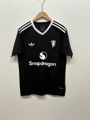 Manchester United 24/25 Training Jersey